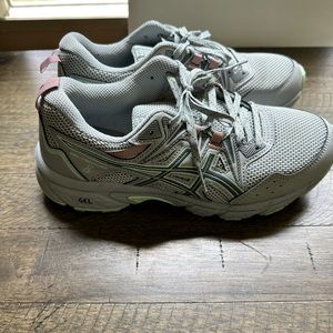 ASICS 8.5 sneakers